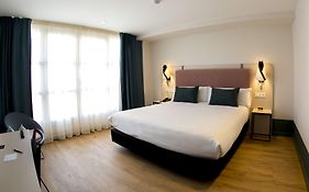 Hotel Plaza De La Paz